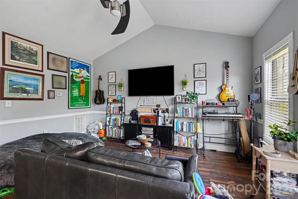 9243 Meadow Vista Road #302 Charlotte, NC 28213