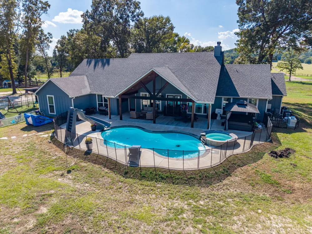 9500 County Road 3603 Brownsboro, TX 75756
