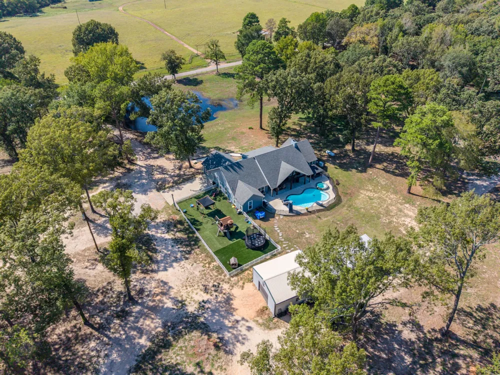 9500 County Road 3603 Brownsboro, TX 75756