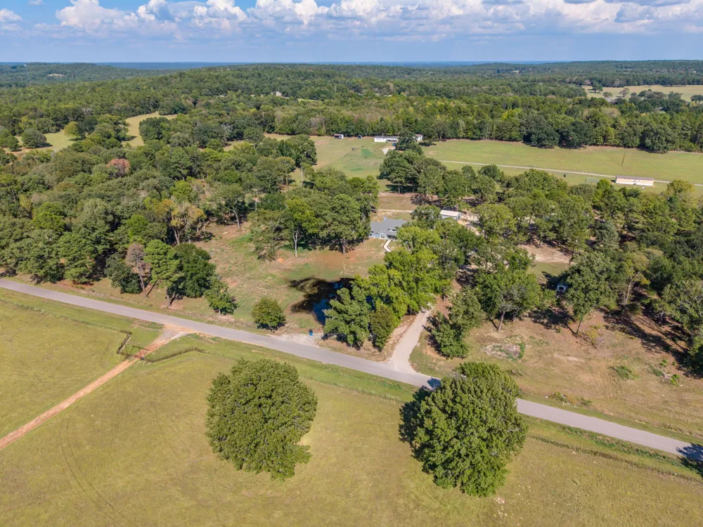 9500 County Road 3603 Brownsboro, TX 75756