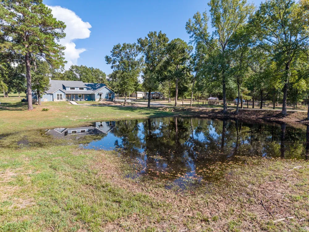 9500 County Road 3603 Brownsboro, TX 75756