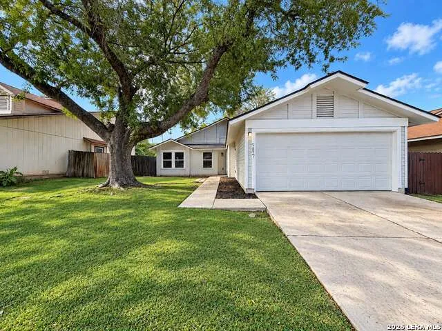 9827 Autumn Silver San Antonio, TX 78254