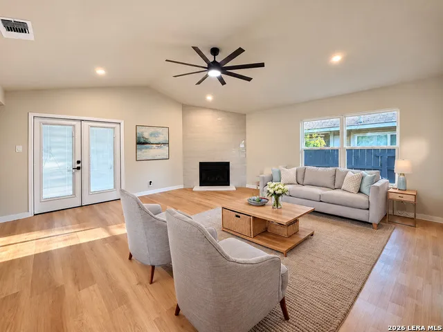 9827 Autumn Silver San Antonio, TX 78254