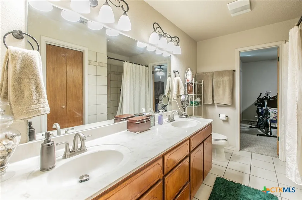 1505 Beal Street Belton, TX 76513