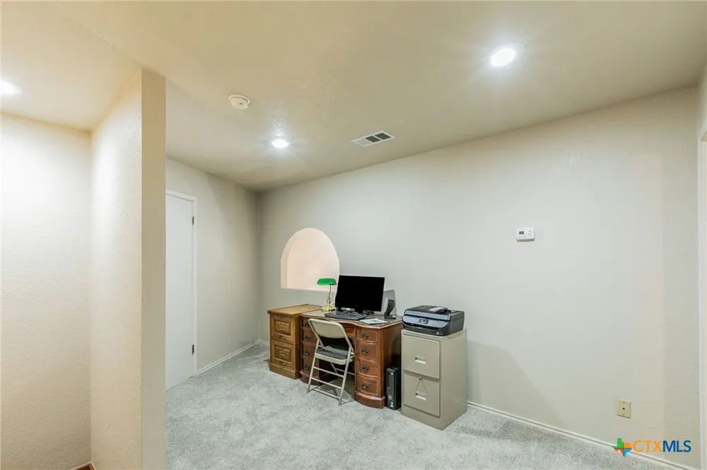 1505 Beal Street Belton, TX 76513