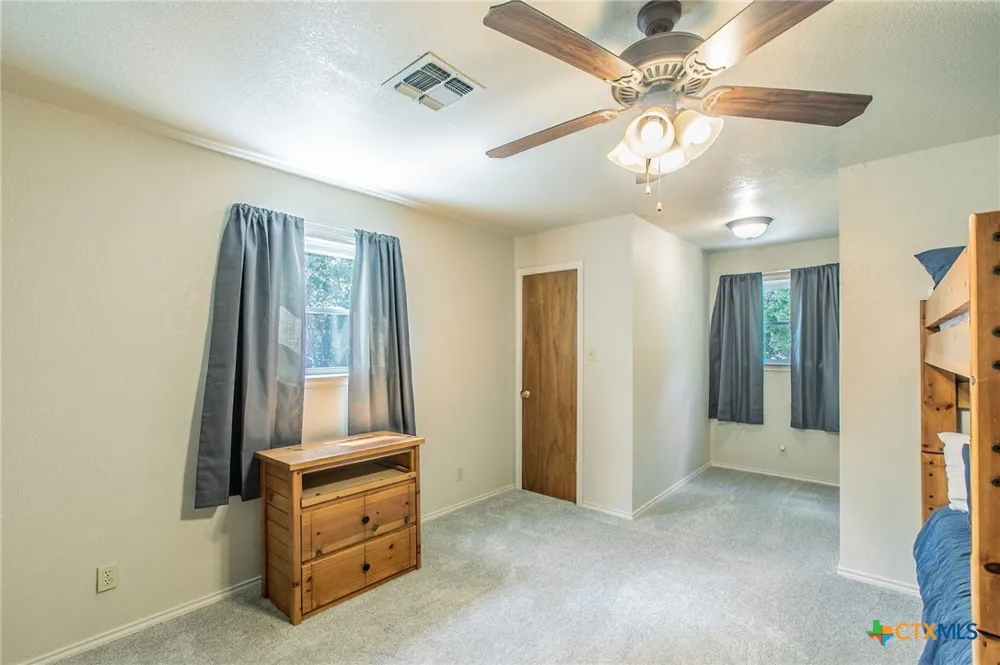 1505 Beal Street Belton, TX 76513