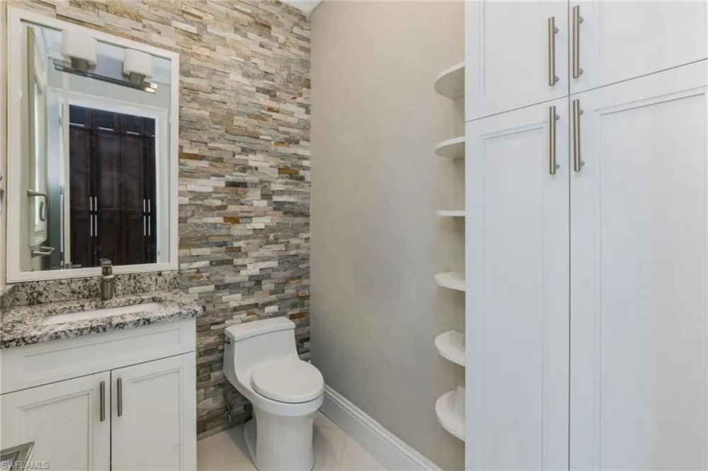 3585 33rd Avenue NE Naples, FL 34120