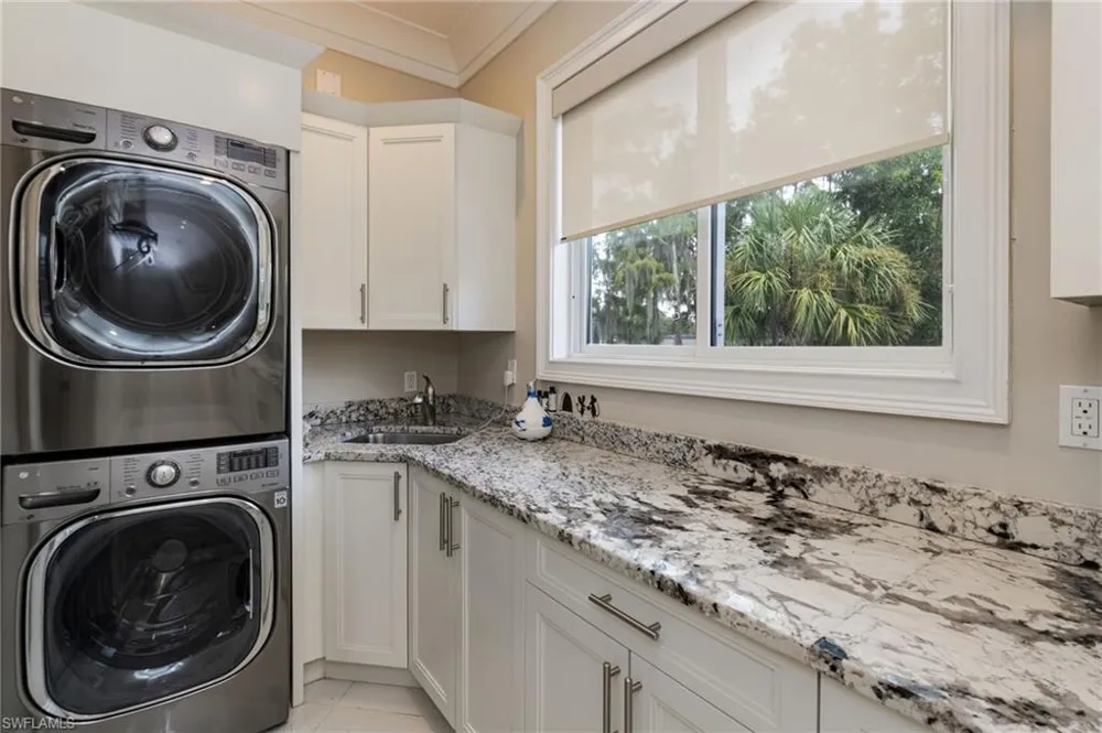 3585 33rd Avenue NE Naples, FL 34120
