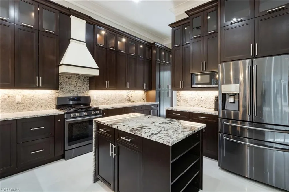 3585 33rd Avenue NE Naples, FL 34120