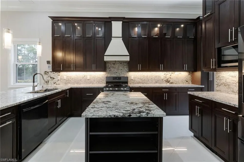 3585 33rd Avenue NE Naples, FL 34120