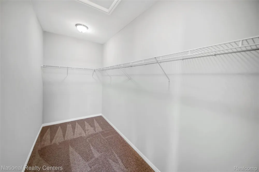 5548 Morgan Lake Drive Independence Charter Township, MI 48348