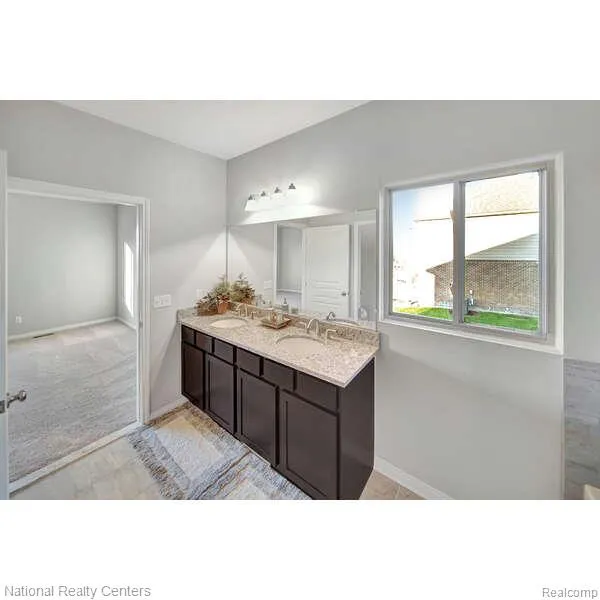 5548 Morgan Lake Drive Independence Charter Township, MI 48348