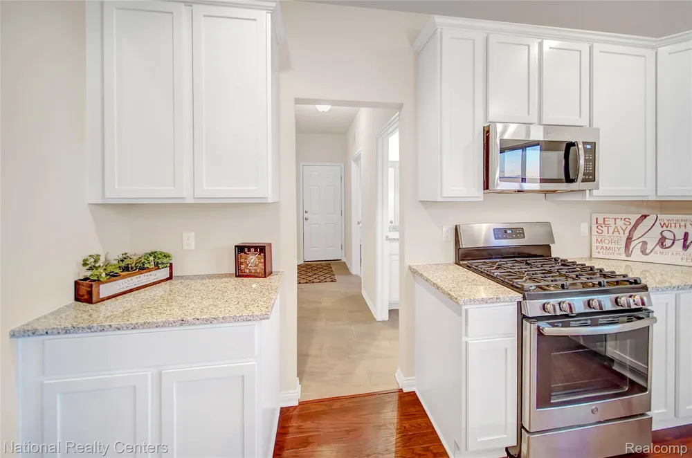 5548 Morgan Lake Drive Independence Charter Township, MI 48348