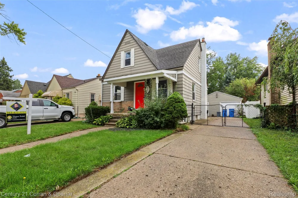 6652 Rockdale Street Dearborn Heights City, MI 48127