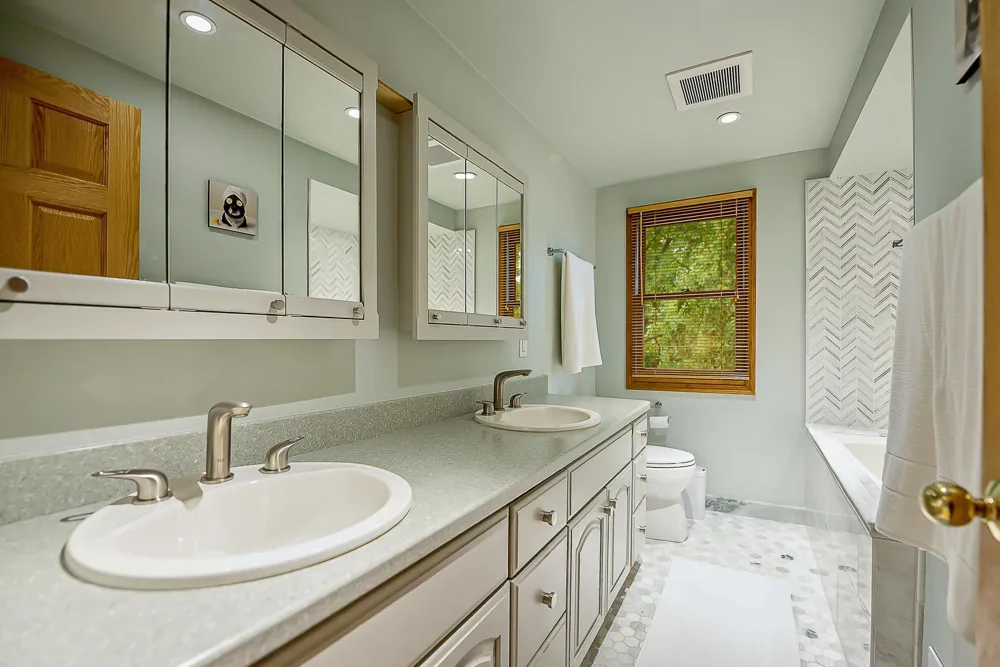 2764 Lowell Road Ann Arbor City, MI 48103