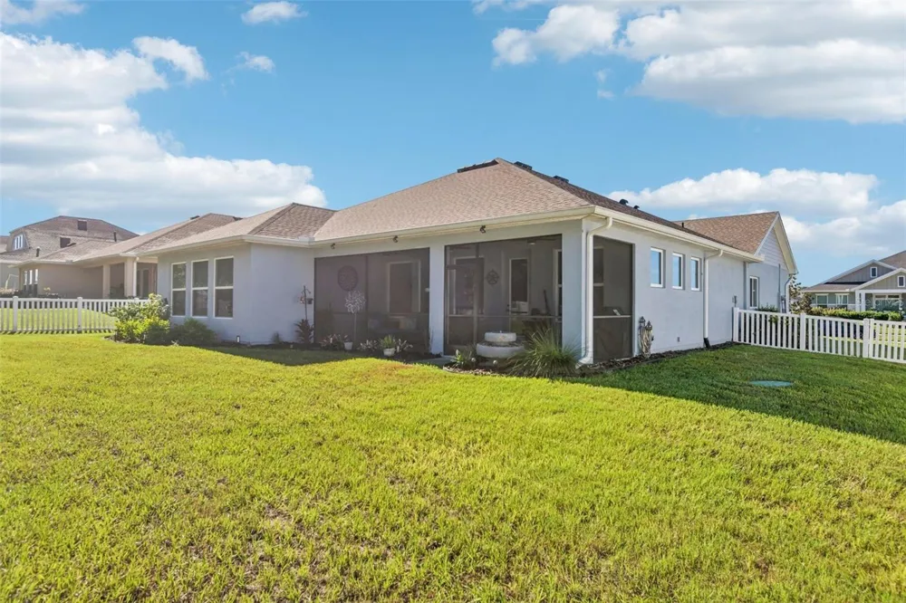 32515 CARMELA CIRCLE San Antonio, FL 33576
