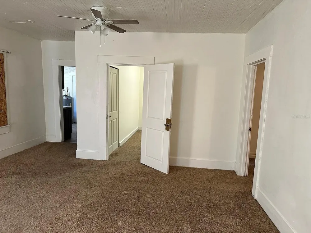 2429 E 20TH AVENUE Tampa, FL 33605