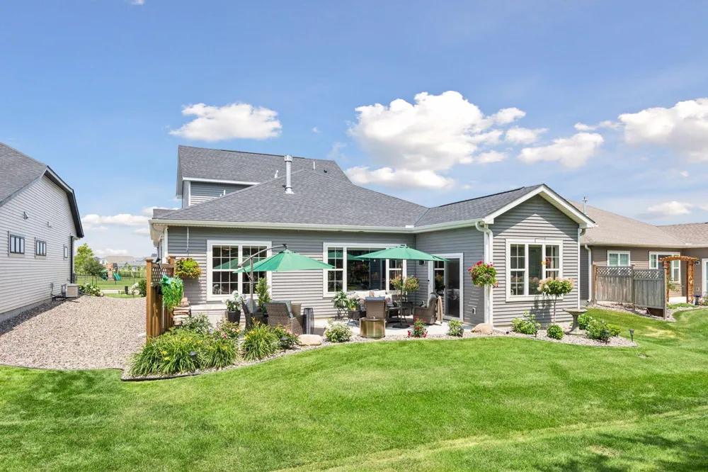 1109 Fabel Lane Waconia, MN 55387