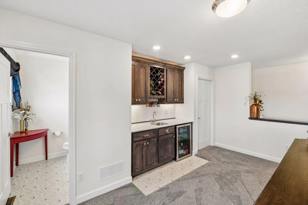 1109 Fabel Lane Waconia, MN 55387