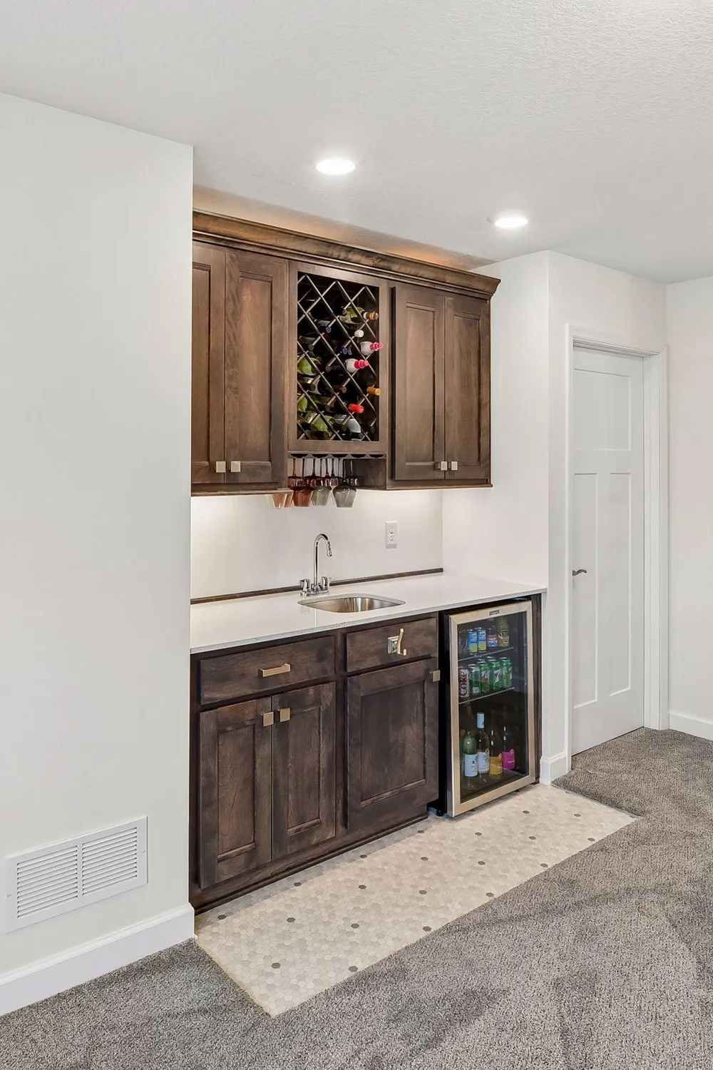 1109 Fabel Lane Waconia, MN 55387