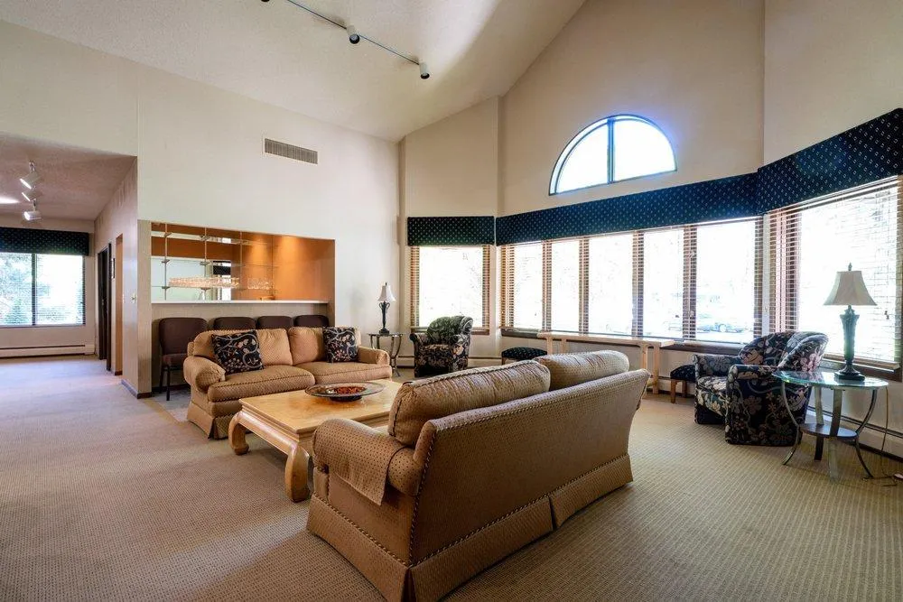 1830 Eagle Ridge Drive #1009 Mendota Heights, MN 55118