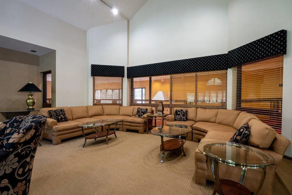 1830 Eagle Ridge Drive #1009 Mendota Heights, MN 55118