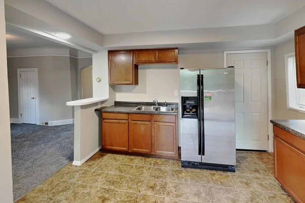 303 Curtice Street E Saint Paul, MN 55107