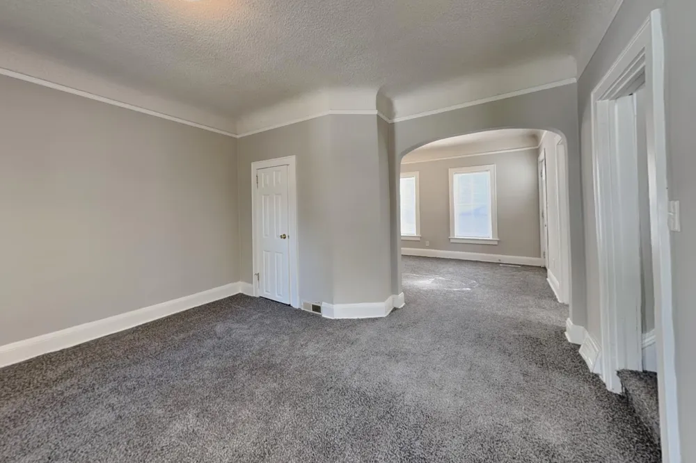 303 Curtice Street E Saint Paul, MN 55107