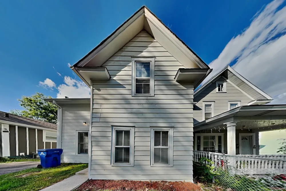 303 Curtice Street E Saint Paul, MN 55107