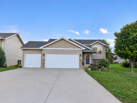 104 Kingsmill Court