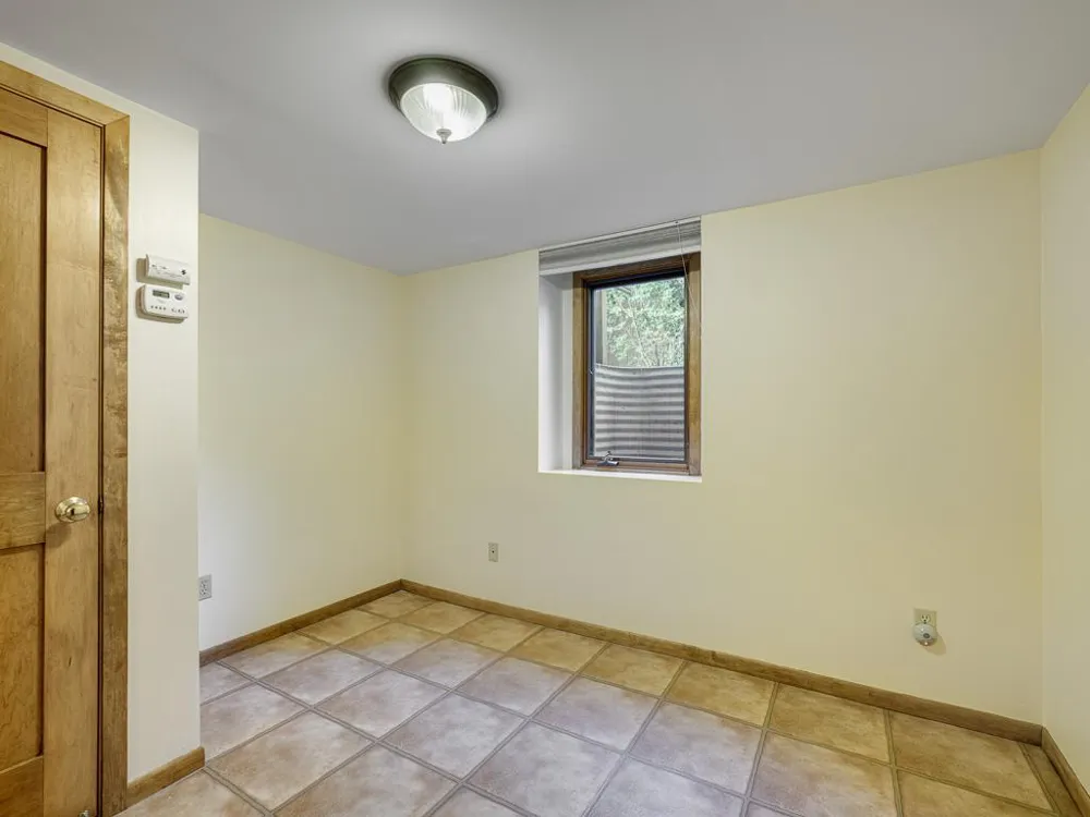 2108 Niles Avenue Saint Paul, MN 55116