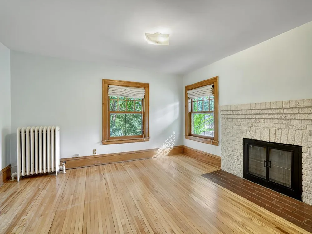 2108 Niles Avenue Saint Paul, MN 55116