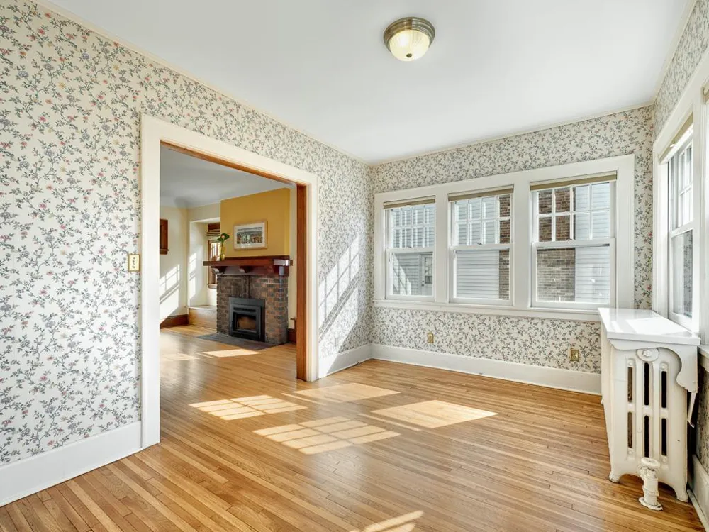 2108 Niles Avenue Saint Paul, MN 55116
