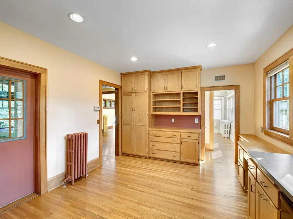 2108 Niles Avenue Saint Paul, MN 55116
