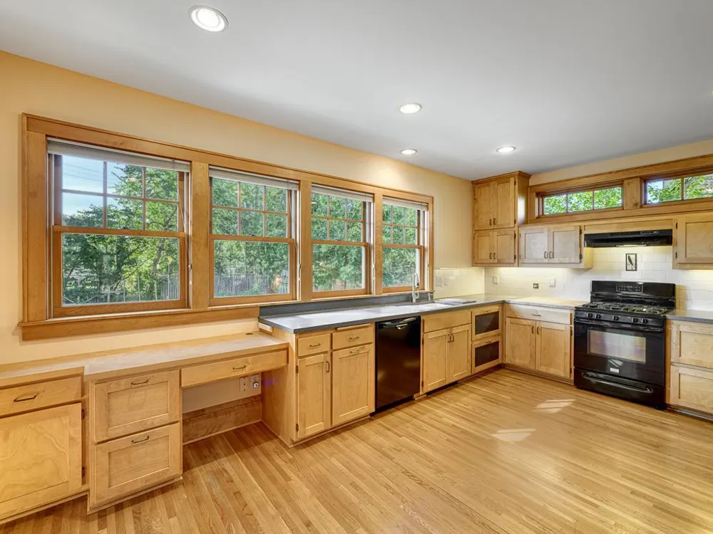 2108 Niles Avenue Saint Paul, MN 55116