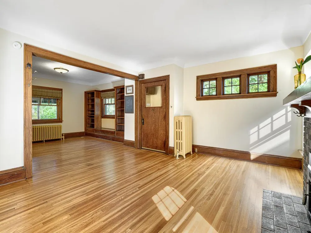 2108 Niles Avenue Saint Paul, MN 55116