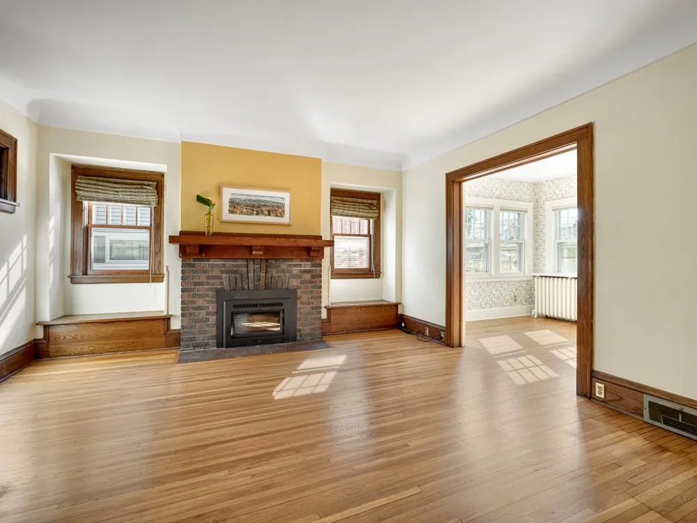 2108 Niles Avenue Saint Paul, MN 55116
