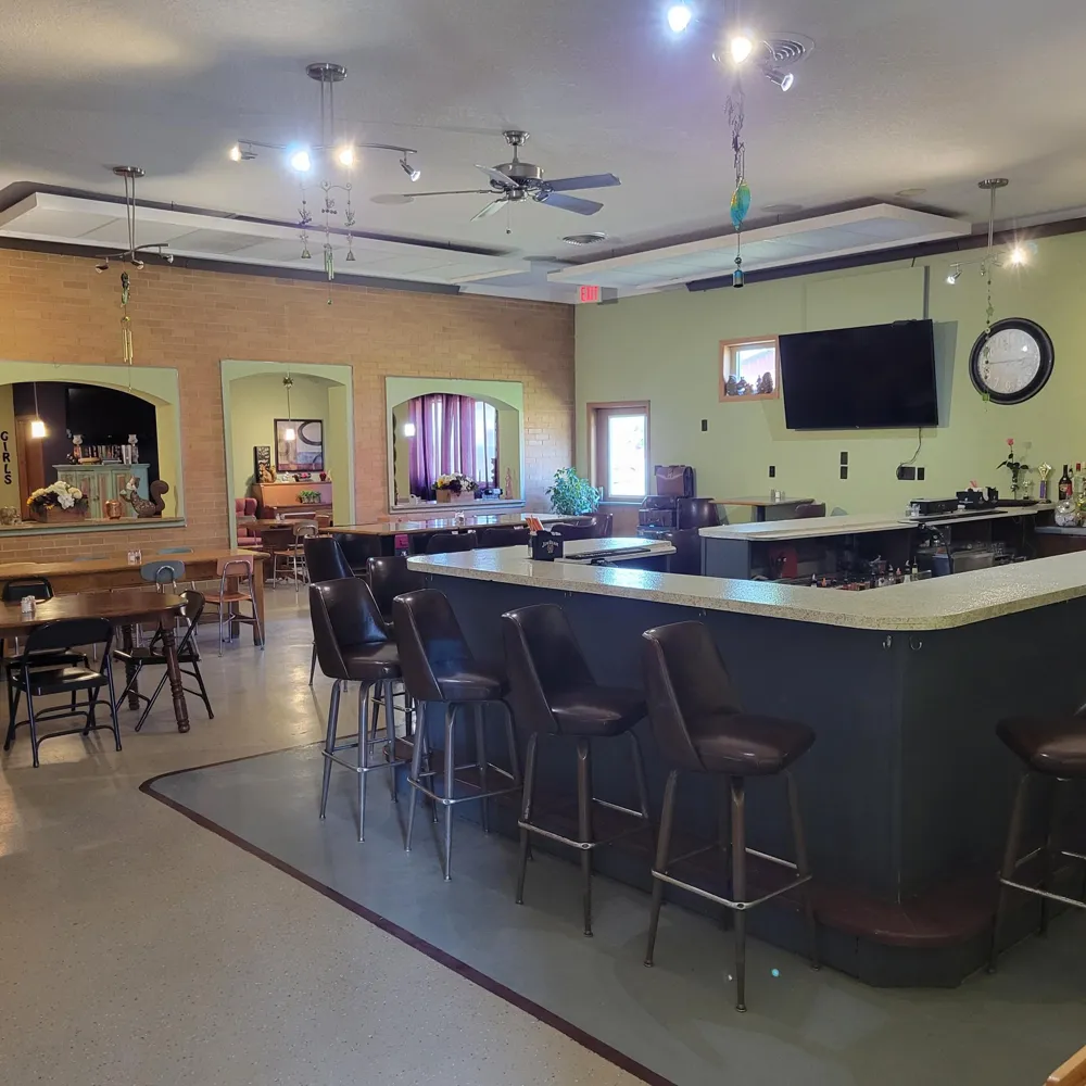 105 1st Avenue SW Fairfax, MN 55332