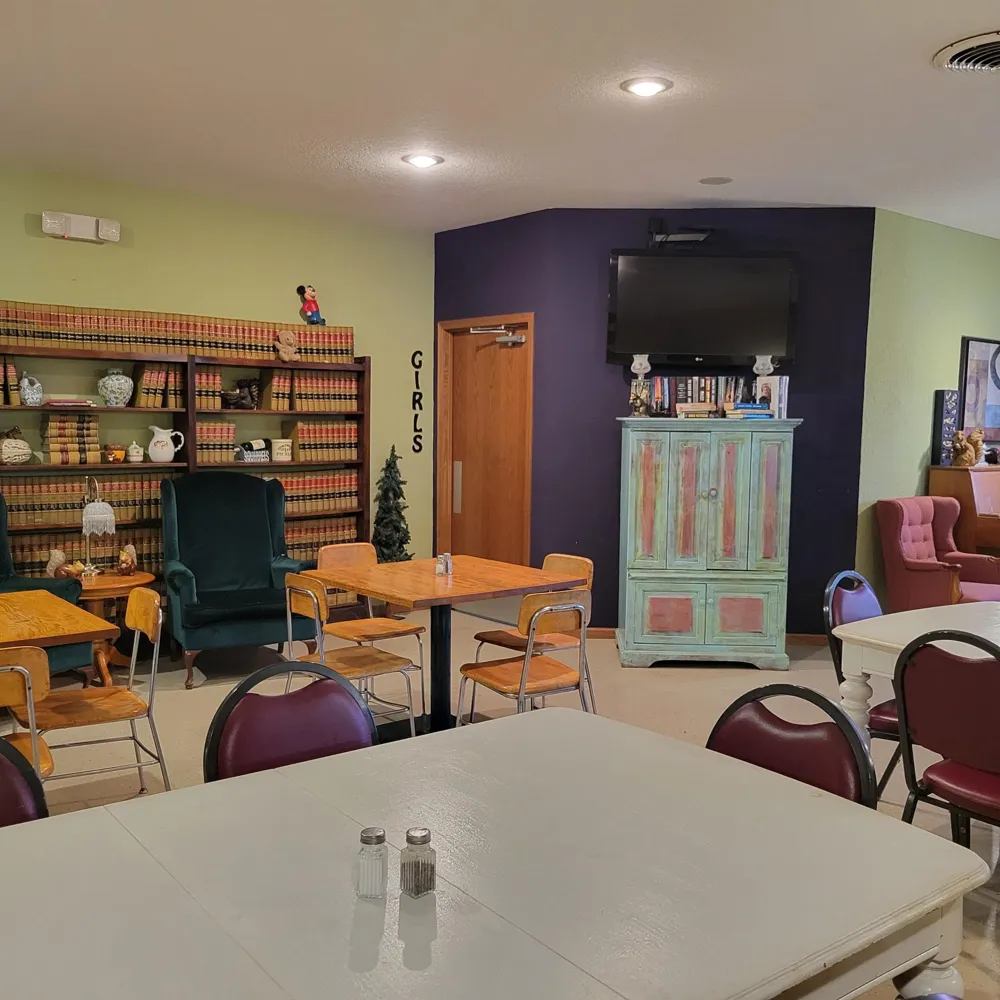 105 1st Avenue SW Fairfax, MN 55332