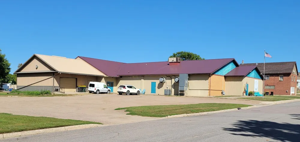 105 1st Avenue SW Fairfax, MN 55332