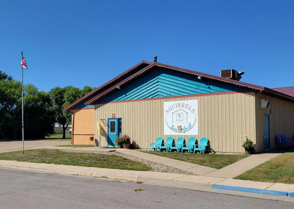 105 1st Avenue SW Fairfax, MN 55332