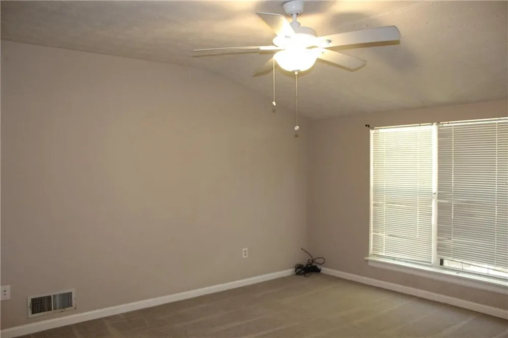 1436 Glynview Circle Lawrenceville, GA 30043