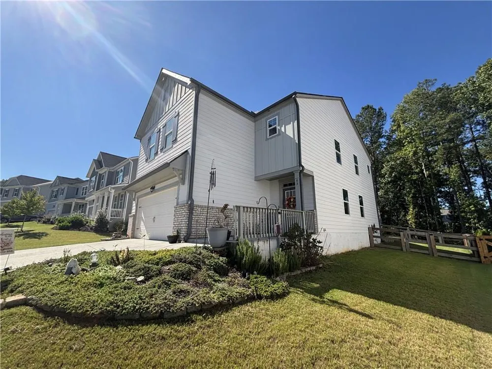 65 White Cedar Drive Dawsonville, GA 30534