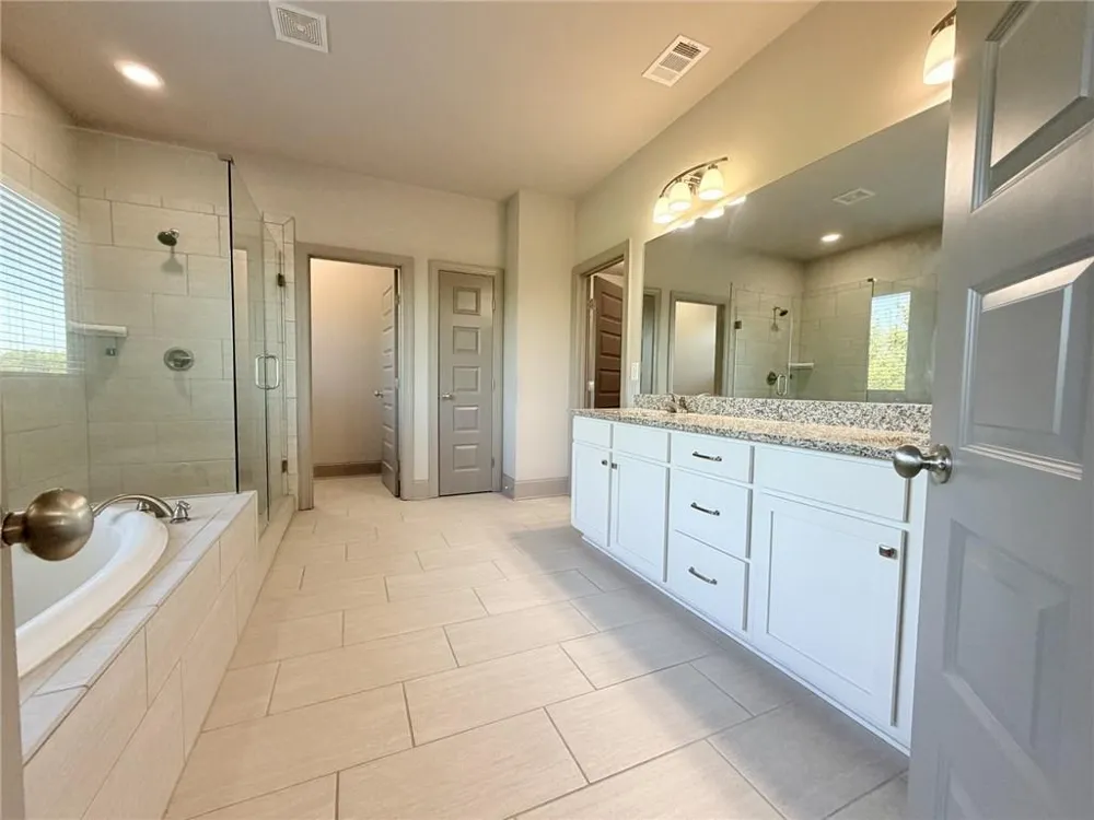 620 Hunters Grove Ct Tucker, GA 30518