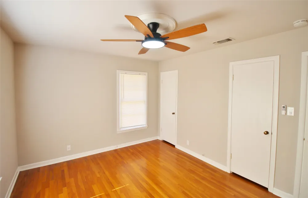 104 Savannah Street Waxahachie, TX 75165