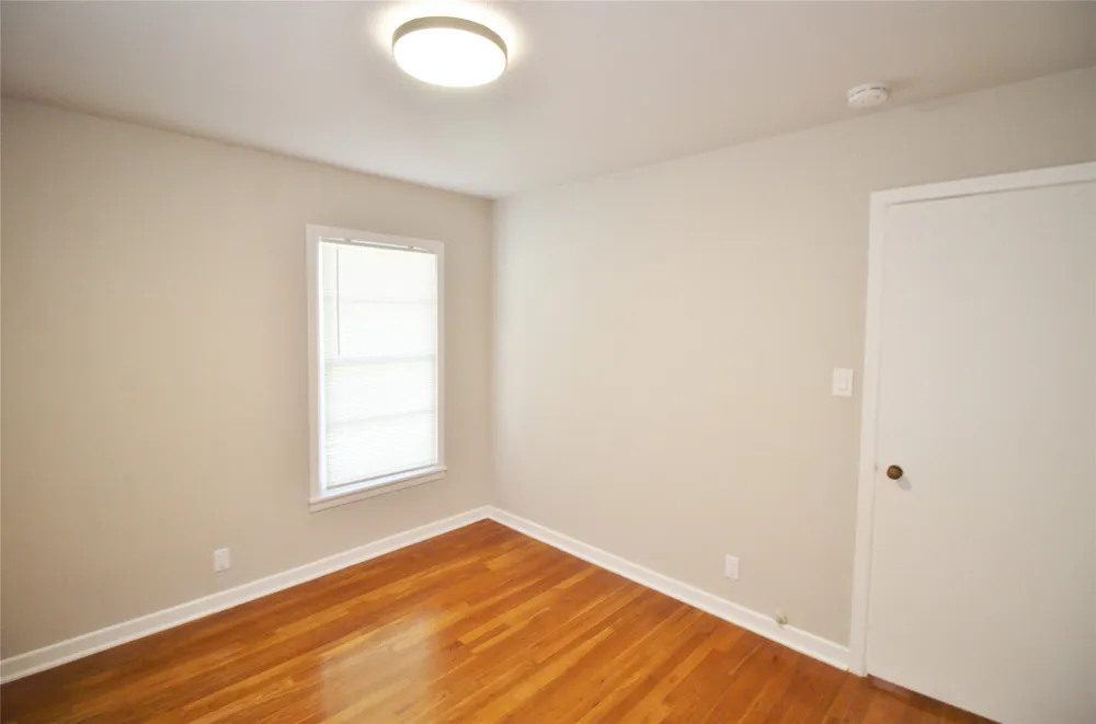 104 Savannah Street Waxahachie, TX 75165