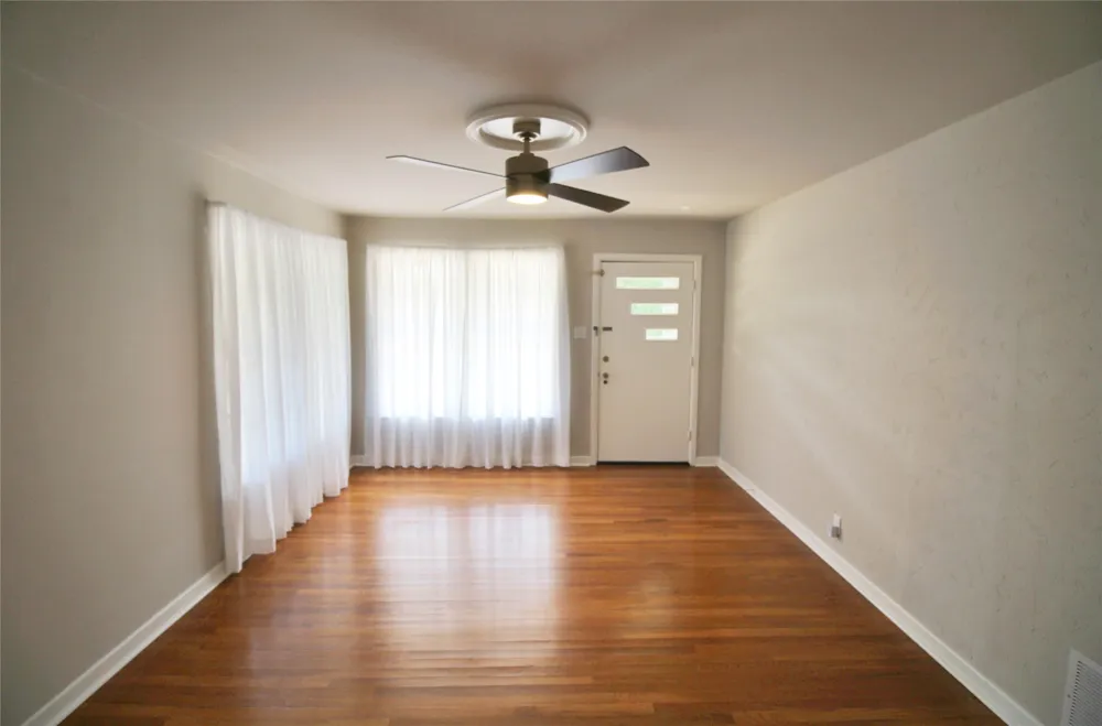 104 Savannah Street Waxahachie, TX 75165