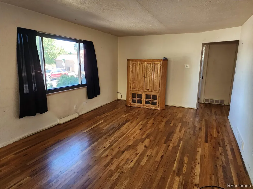 4520 W Gill Place Denver, CO 80219