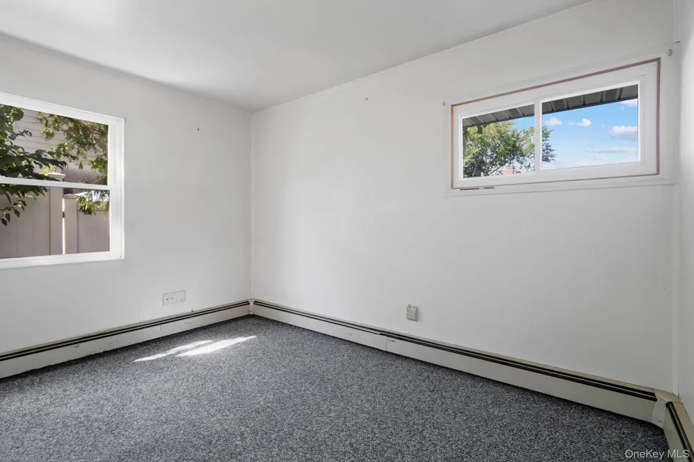 48 Grey Lane Levittown, NY 11756