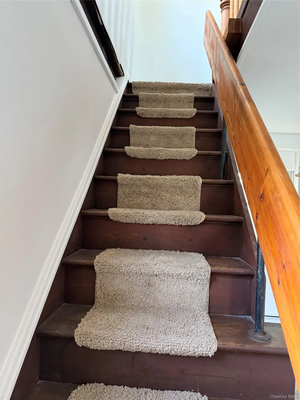 23 Dianne Avenue Centereach, NY 11720